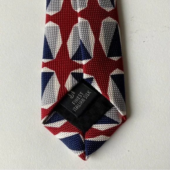 Hickey Freeman Italian Silk Necktie Tie Red Black Gray Geometric Pattern 56x3.75 - Picture 5 of 7